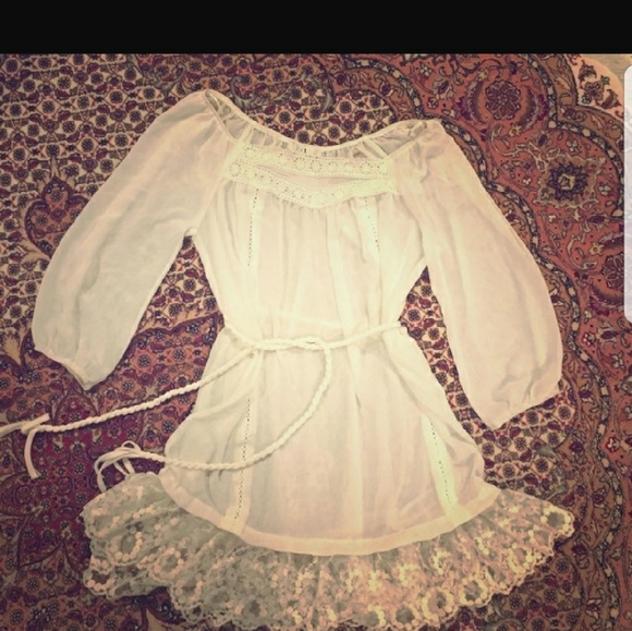 Ivory Tunic - Picture 1 of 7